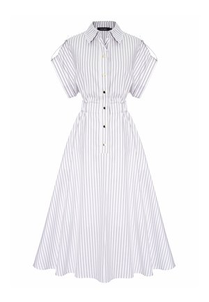 Biała sukienka midi z pionowymi szarymi paskami, krótkie rękawy z odkrytymi ramionami, zapinana na guziki z przodu, kołnierzyk oraz dopasowana talia z szlufkami na pasek.
