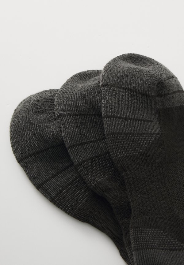 PERFORMANCE TECH UNISEX 3 PACK - Sports socks2