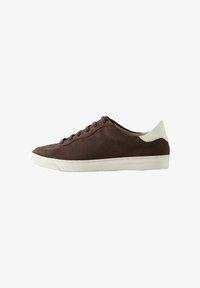 Sélectionné, chocolate brown