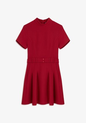 Rode jurk met korte mouwen, hoge kraag, ceintuur op de taille en plissérok. Gemaakt van een gestructureerde stof met een gladde afwerking.