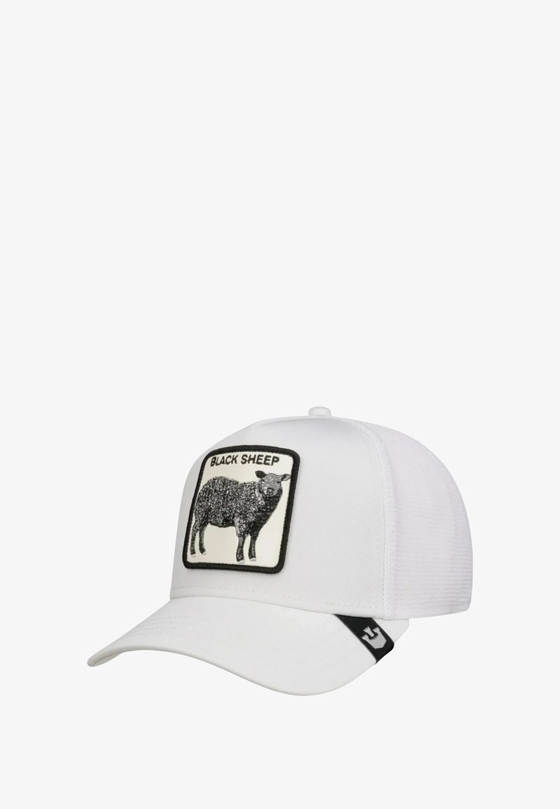 Weißer Mesh-Trucker-Cap mit gebogenem Schirm, ausgestattet mit einem schwarzen Schaf-Patch und dem Text "BLACK SHEEP" auf dem vorderen Panel.
