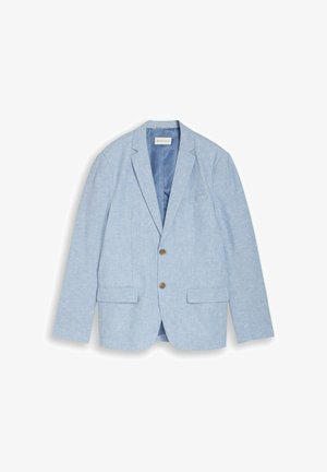 Blazer bleu clair pour homme avec revers crantés, deux boutons marron, poches avant à rabat et une doublure lisse, présenté à plat sur fond blanc.