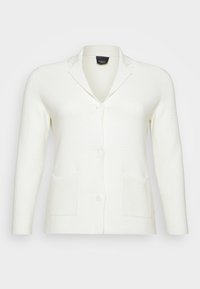 Cárdigan blanco de punto acanalado con tres botones, dos bolsillos frontales y cuello de muesca.