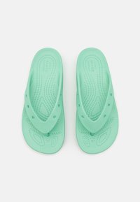 Crocs CLASSIC PLATFORM FLIP  - Infradito da bagno - jade stone