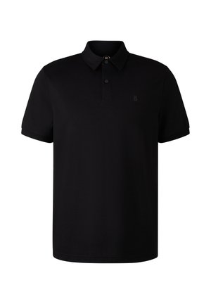 Černé polo tričko vyrobené z měkké tkaniny, s klasickým límečkem, zapínáním na dva knoflíky a jemným logem na levé části hrudníku. Krátké rukávy.