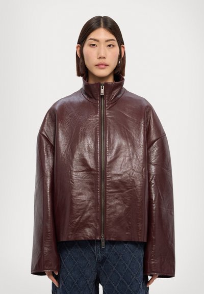 REMAIN BONDED JACKET - Giacca di pelle - deep mahogany