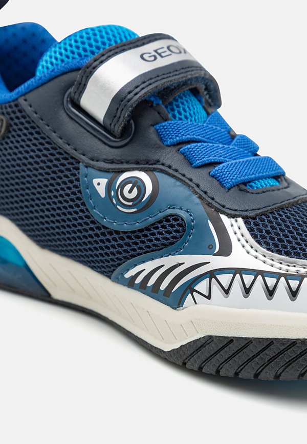 LIGHT UP INEK BOY - Trainers2