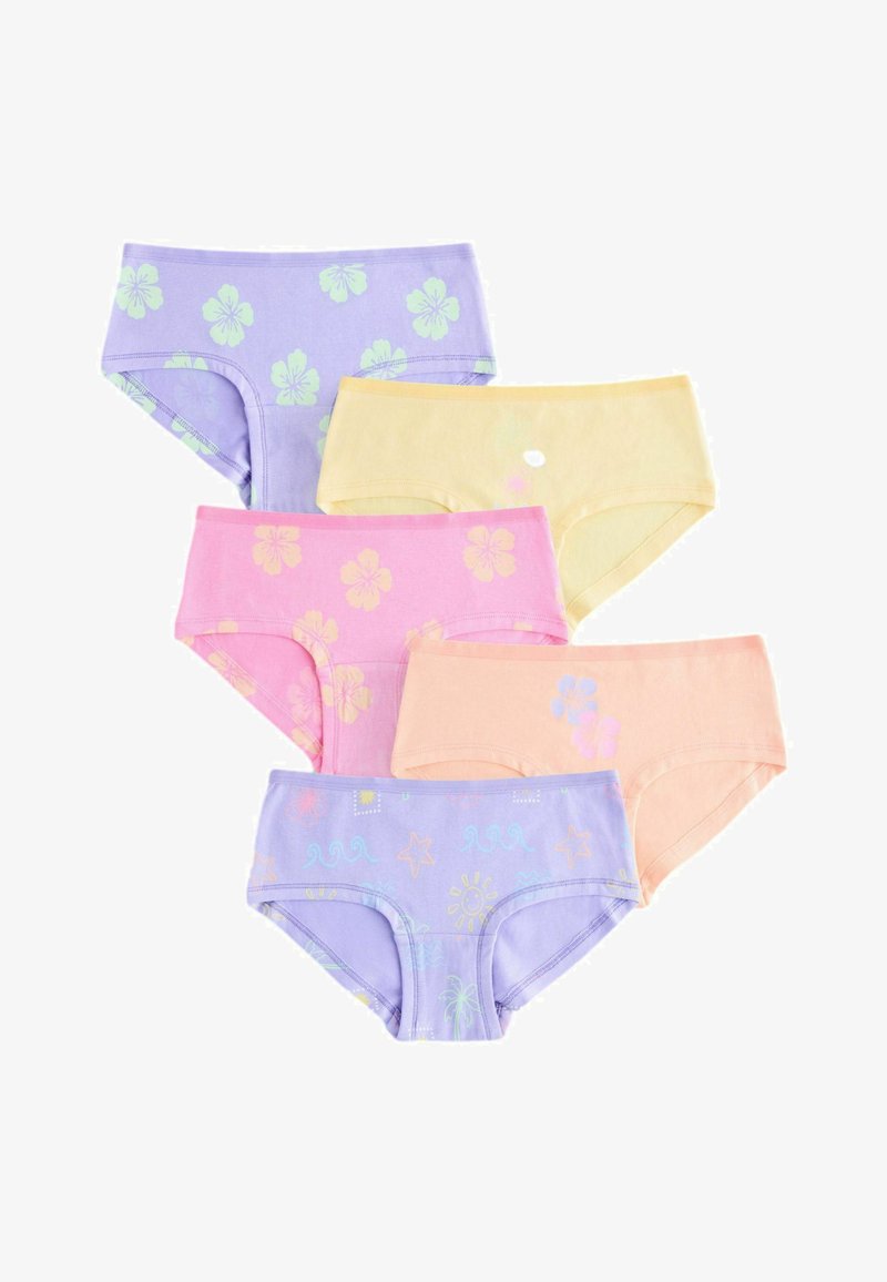 Cinq paires de sous-vêtements en coton pour filles aux couleurs pastel, avec des imprimés floraux et sur le thème de la plage, disposées en éventail sur un fond blanc.