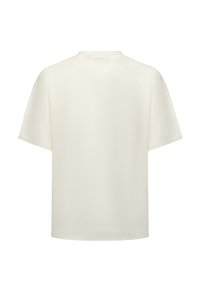 T-shirt met korte mouwen in een licht crèmekleur, gemaakt van zachte katoen, met een ronde hals en een comfortabele pasvorm met stikseldetails.