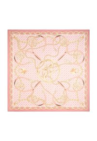 Sciarpa di seta rosa con motivo a catena dorata, disegni circolari e nastri intrecciati, con una texture sottile e un bordo decorativo.