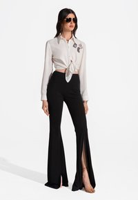 SAX35TH by Alicja Czarniecka WIDE - Hla�če - black