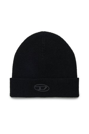 Bonnet en tricot noir avec un revers, arborant un motif texturé subtil et un logo en relief sur le devant.