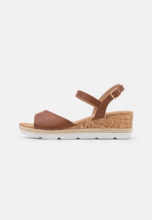 COMFORT - Espadrilles - cognac