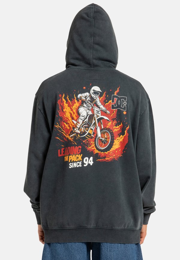 LEADING THE PACK - Hoodie