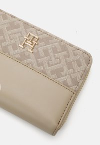 Tommy Hilfiger - Portfel