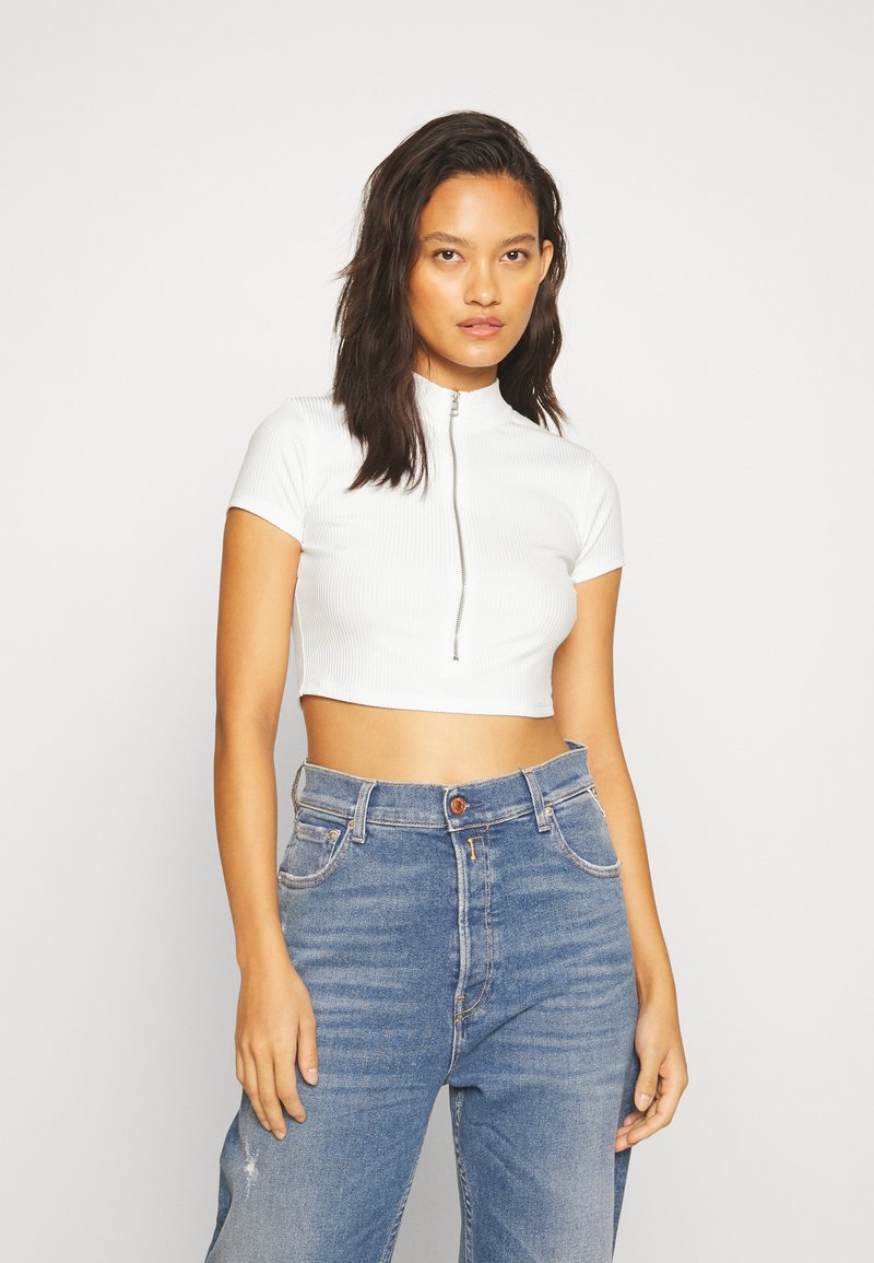 Calvin Klein Jeans HALF ZIP SHORT SLEEVES - Basic T-shirt - bright ...