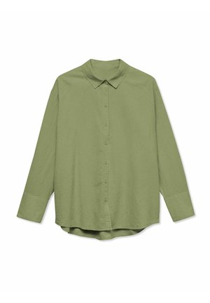 Chemise vert olive à manches longues avec boutons, col pointu et ourlet arrondi, posée à plat sur un fond blanc.