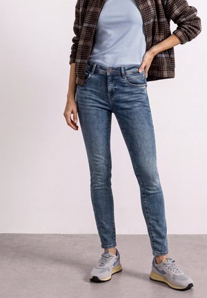 Street One, MID WAIST SLIM LEG JEANS IM SLIM FIT - Jeans Skinny - medium blue soft washed