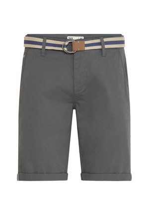 HallGray puuvillased lühikesed püksid, millel on rullitud äär, koos kerge kudumisega vööga beeži ja sinise värviga, millel on metallist pandla.