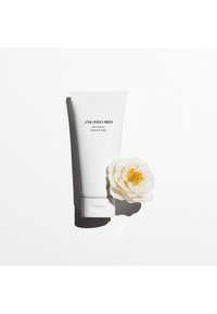 Shiseido SHISEIDO MEN FACE CLEANSER - Pianka oczyszczająca