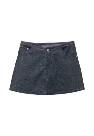 Denimrok in donkerblauw met een aangesloten taille, twee voorzakken, een knoopsluiting en een gladde stofstructuur. Rechte zoomlijn.