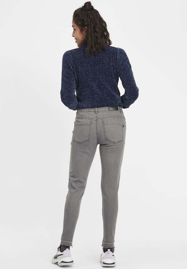 OXIrabella - Slim fit jeans3
