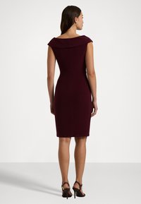 Lauren Ralph Lauren JERSEY OFF THE SHOULDER COCKTAIL DRESS - Trikoomekko - pinot noir