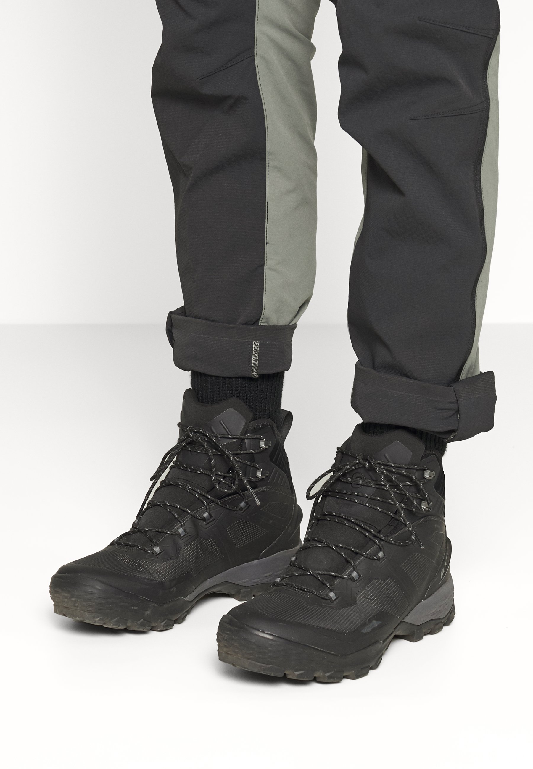 Mammut DUCAN PRO HIGH GTX MEN - Stivali da neve - black/titanium/nero -  Zalando