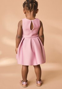 Next REGULAR FIT - Cocktailklänning - bright pink