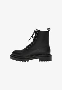 PULL&BEAR CHUNKY Lace-up ankle boots black Zalando