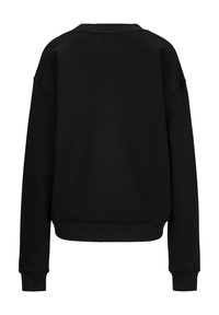 Zwarte sweatshirt met een relaxte pasvorm, verlaagde schouders, ribgebreide manchetten en zoom, en een zachte textuur. Heeft een plain achterkant zonder versieringen.