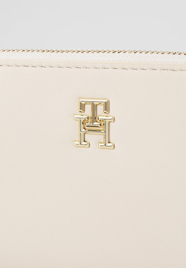 LOGOTAPE - Wallet - beige2