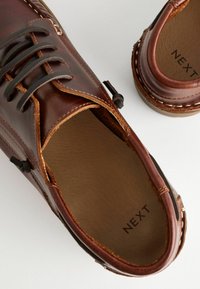 Thumbnail Image 4