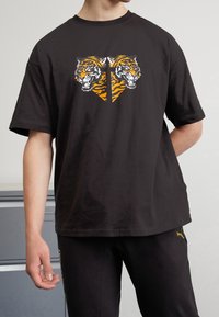 Puma Triko s potiskem - black
