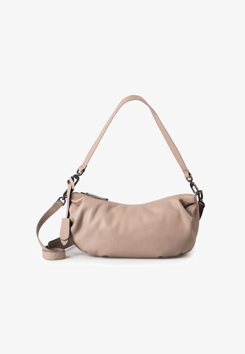 Borsa a tracolla in pelle beige con una forma morbida e arrotondata. Presenta una tracolla rimovibile e una chiusura con zip. Superficie strutturata con design minimalista.