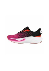 Under Armour INFINITE ELITE - Chaussures de running sur route - black astro pink phoenix fire