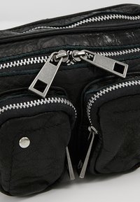 Núnoo HELENA WASHED - Handtas - black