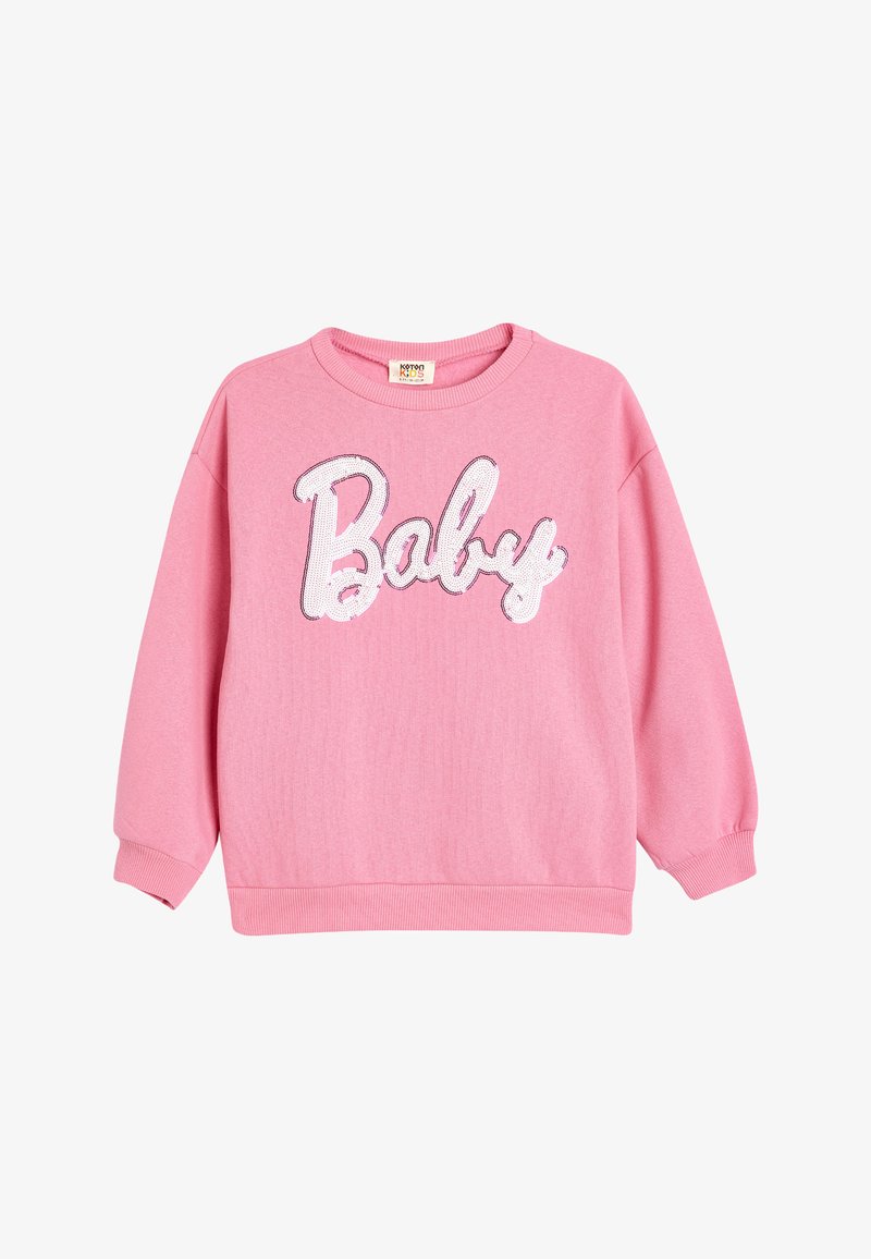 Sudadera rosa de manga larga, con cuello redondo, que presenta un texto en lentejuelas blancas que dice "Baby" en la parte delantera. Textura de tela suave.