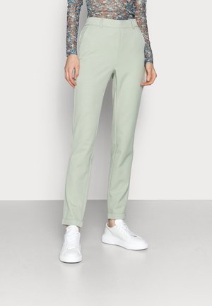 VMMAYA LOOSE SOLID PANT - Broek - desert sage