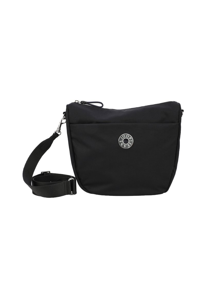 Sort nylon crossbody taske med lynlås, justerbar rem og et rundt logoaccent på forsiden. Glat tekstur og struktureret form.