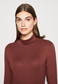 TOM TAILOR Camisola de manga comprida - raisin