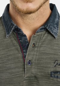 Jan Vanderstorm Poloshirt - oliv