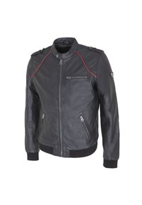 Giacca da moto in pelle nera con accenti rossi, tasche con zip, epaulette sulle spalle e polsini a coste. Texture liscia. Chiusura frontale con zip.