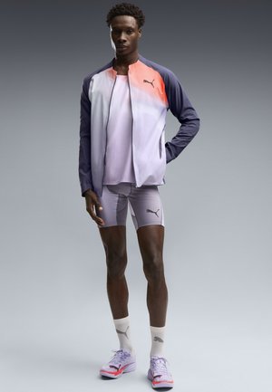 Puma, M LIGHTSPEED ULTRAWEAVE GRAPHIC JACKET - Laufjacke - inky depths