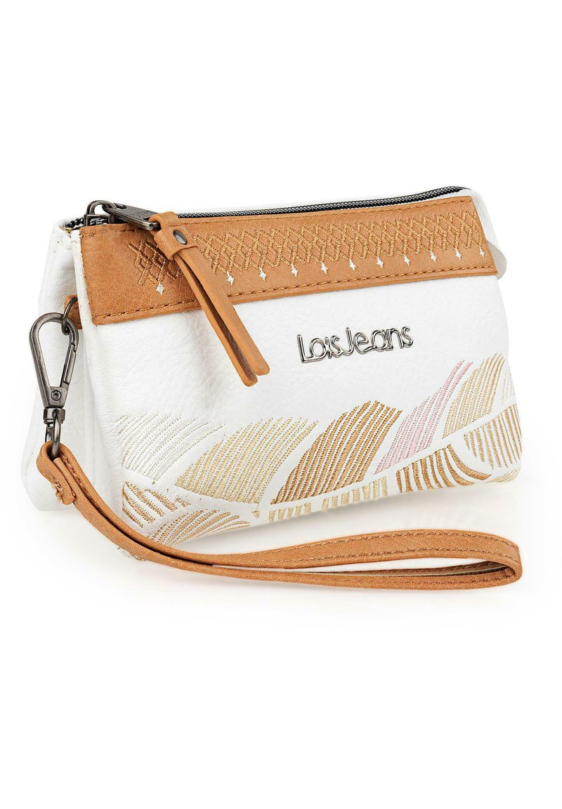 Bolsita blanca con patrón de olas en relieve en dorado y rosa. Acentos y cremallera de cuero marrón. Presenta una correa de muñeca desmontable y un logotipo.