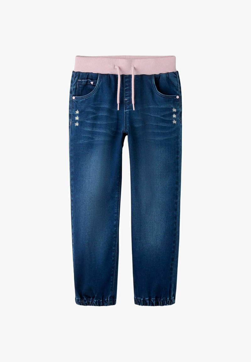 Pantalon de jogging en denim pour enfants avec ceinture élastique rose, cordon de serrage, poches avant ornées de petites broderies florales, et poignets élastiques.