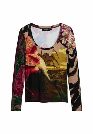 Farbenfrohes Langarmoberteil mit einem Mix aus Mustern, darunter ein rosa Storch und abstrakte Designs. Weicher Stoff mit rundem Halsausschnitt.