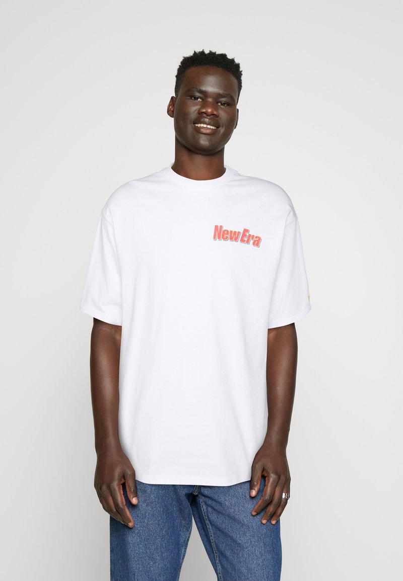 New Era GRAPHIC TEE - Camiseta estampada - white