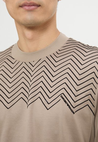 Emporio Armani - T-shirt z nadrukiem