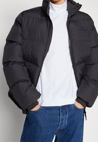 Mads Nørgaard Veste d'hiver - black